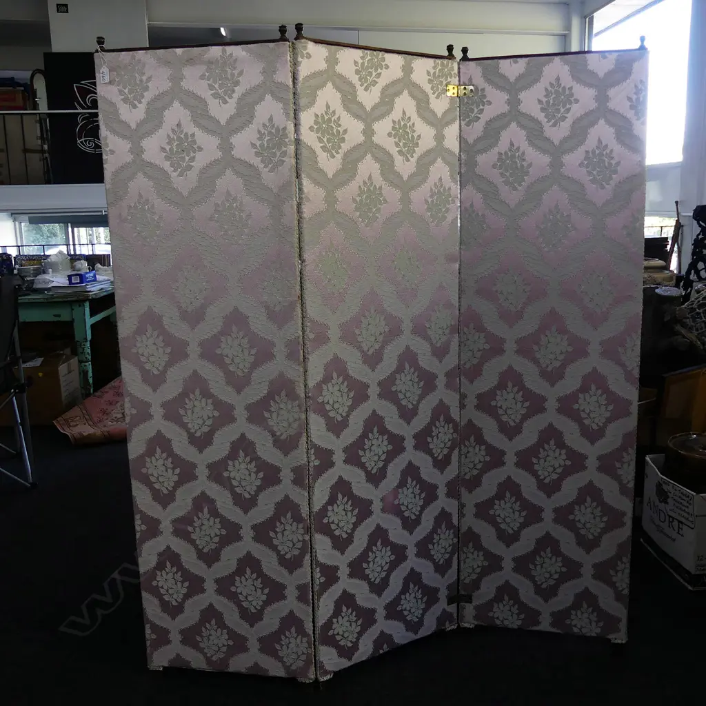 VINTAGE 3 FOLD SCREEN SILKY TYPE PATTERNED FABRIC Image 1++