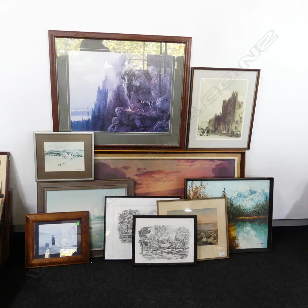 10 VARIOUS PRINTS/ARTWORKS Image 1++