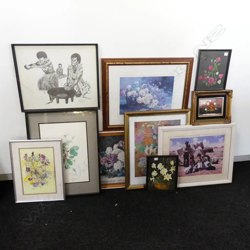 10 VARIOUS PRINTS/ARTWORKS Image 1++