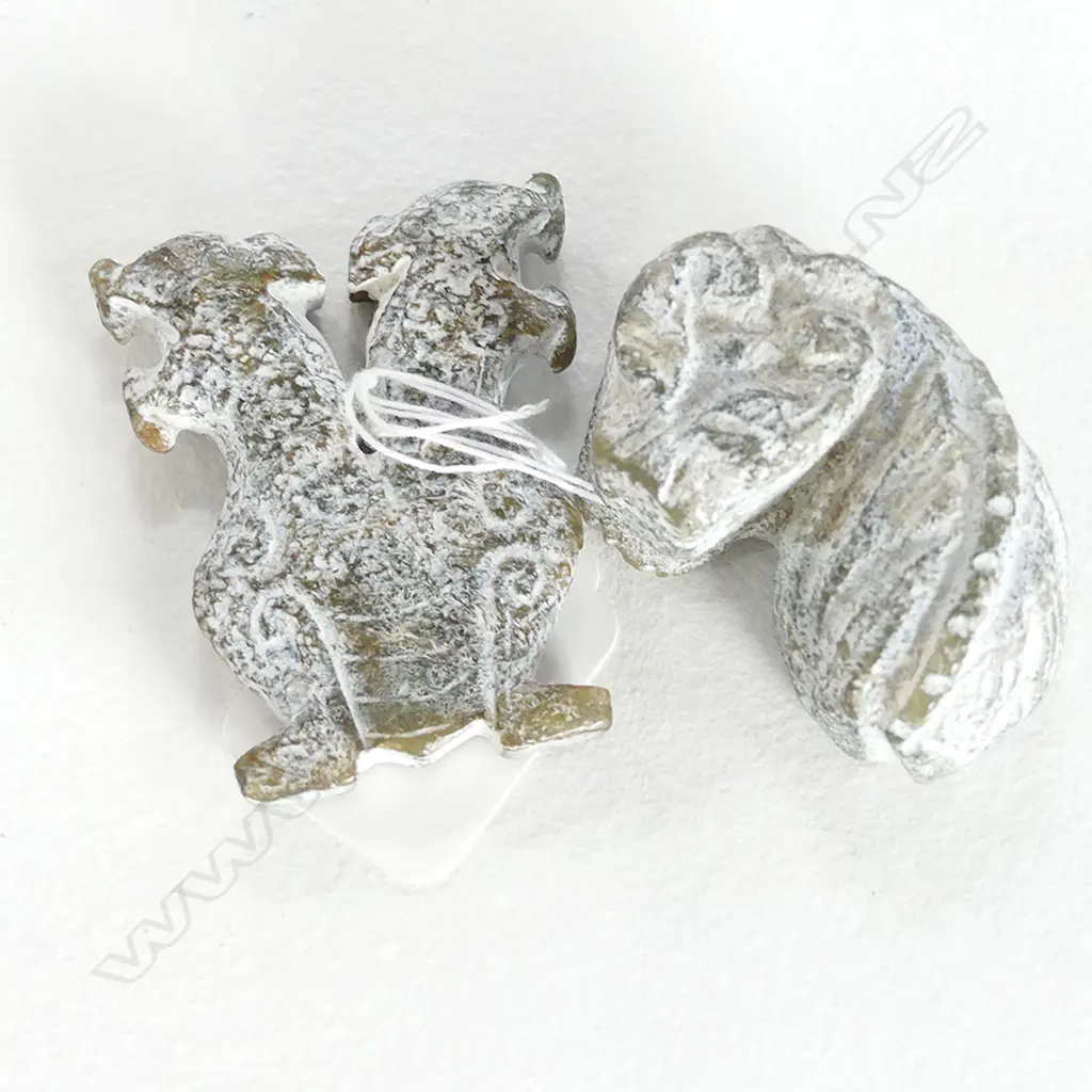2 CHINESE JADE PIECES OF ARCHAIC STYLE  Image 1++