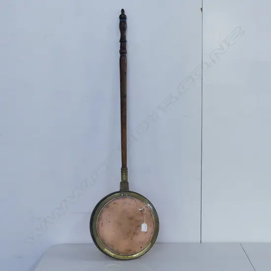 19THC COPPER AND BRASS BED WARMER
