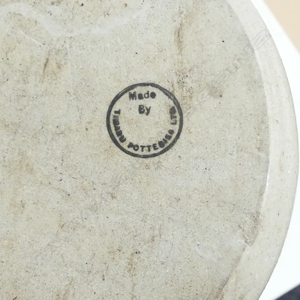 TIMARU POTTERY STONEWARE POT, 260MM Image 1++