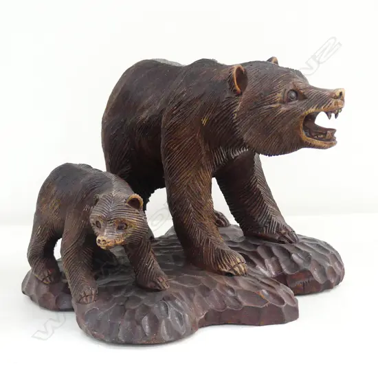 20THC BLACK FOREST WOOD BEAR & CUB, 200MM