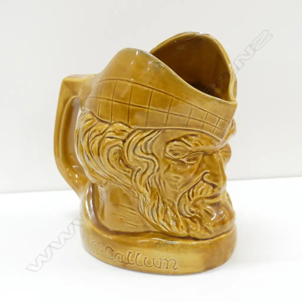 CROWN LYNN CHARACTER JUG "THE MCCALLUM" #2119, H. 170MM Image 1++