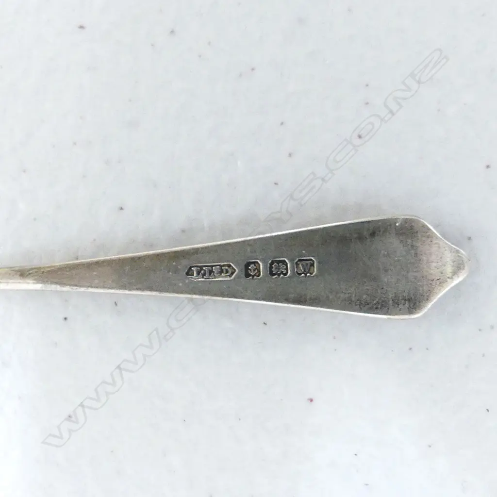 A CASED SET OF 6 STERLING SILVER TEASPOONS W 47G Image 1++