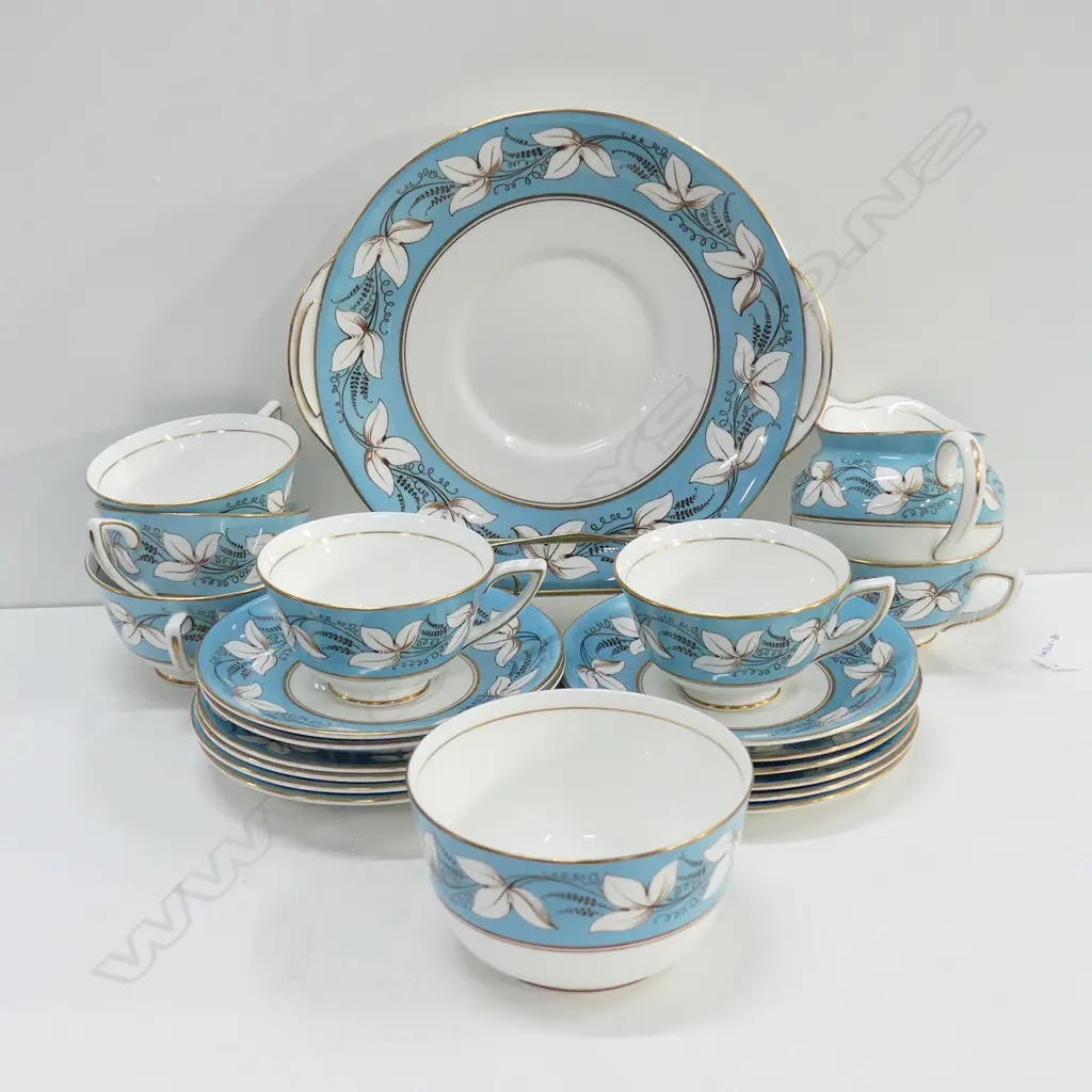 SET OF 6 R/ DOULTON TRIOS, WITH MILK JUG & SUGAR BOWL Image 1++