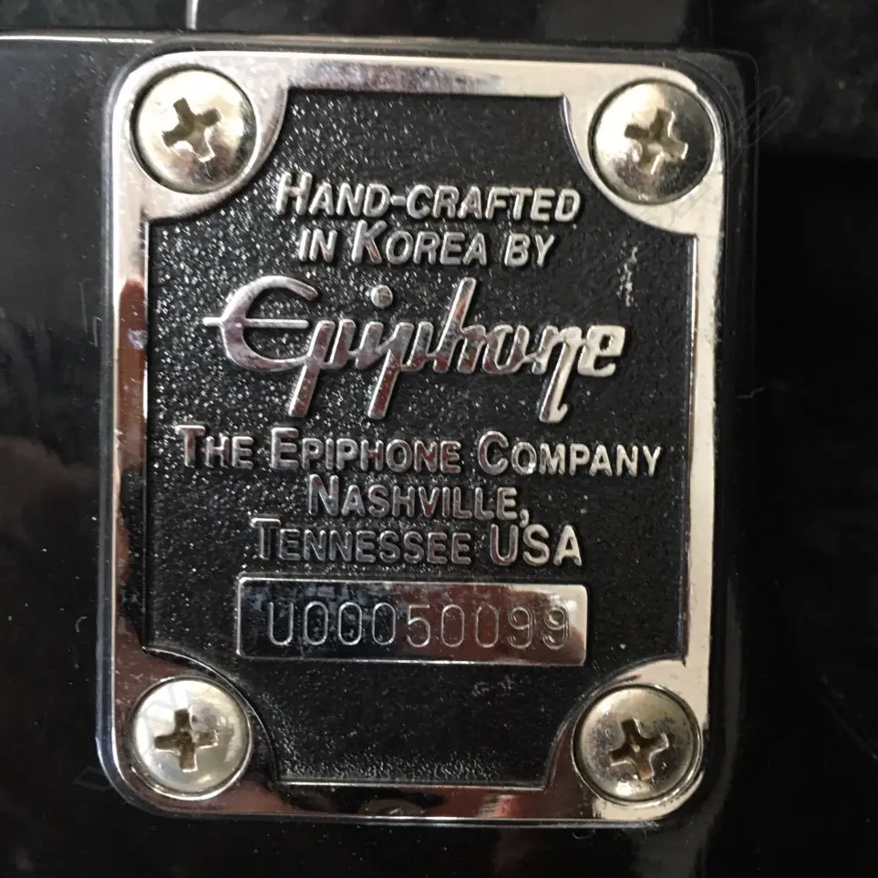 EPIPHONE GIBSON ELECTRIC GUITAR WITH HARD CASE Image 1++