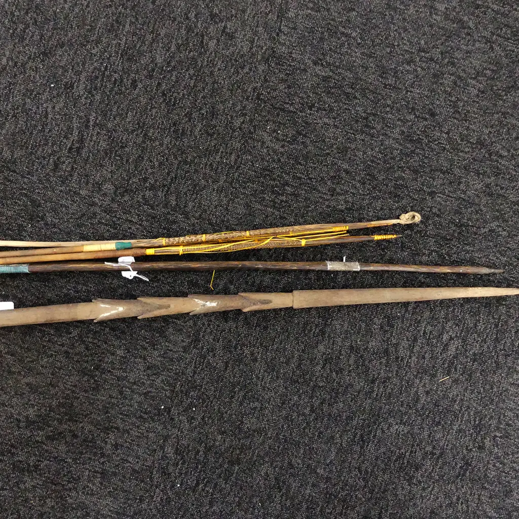 P.N.G SPEAR AND BOW AND ARROW Image 1++