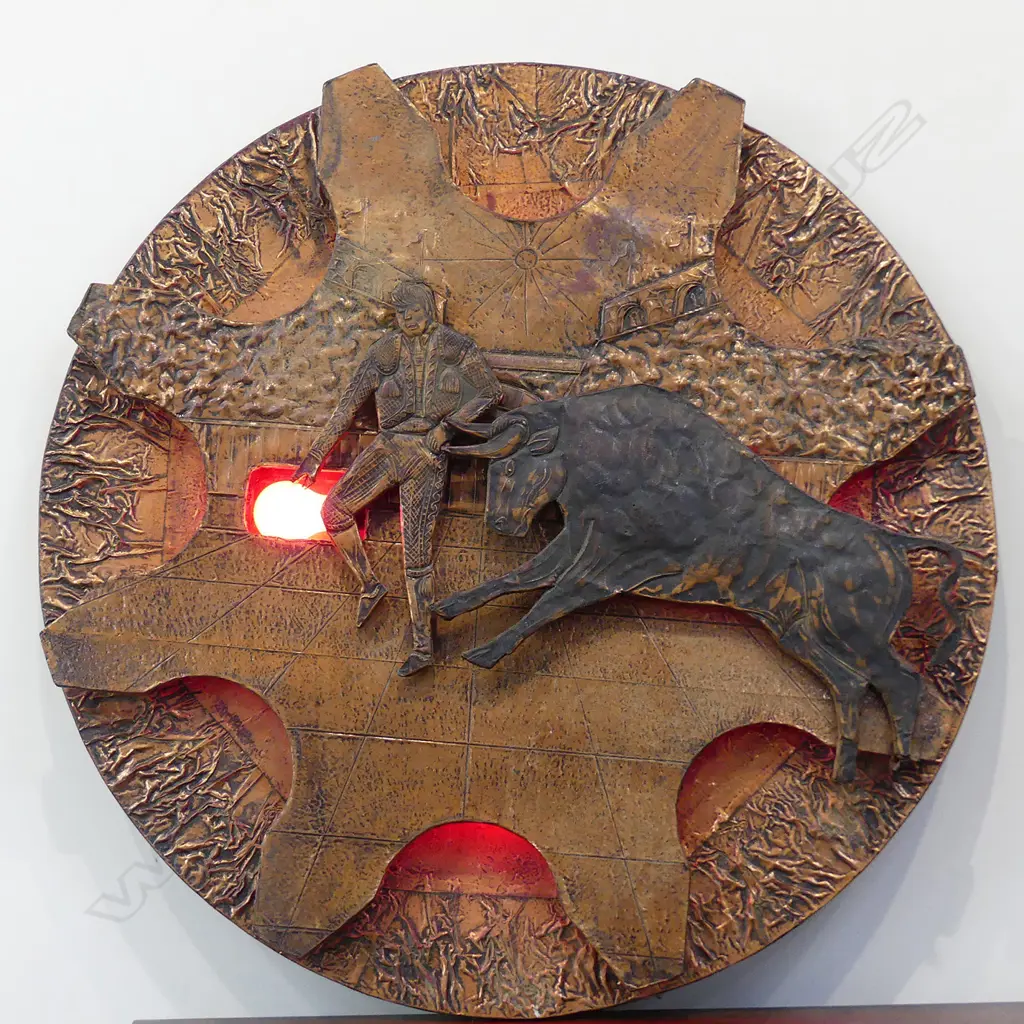 LG RETRO 1970'S COPPER INLAID WALL ARTWORK, MATADOR & BULL, DIA. 903MM Image 1++