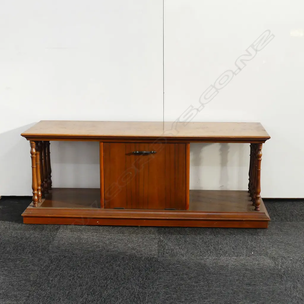 ENTERTAINMENT UNIT, BURR WALNUT TOP, W. 1205MM Image 1++