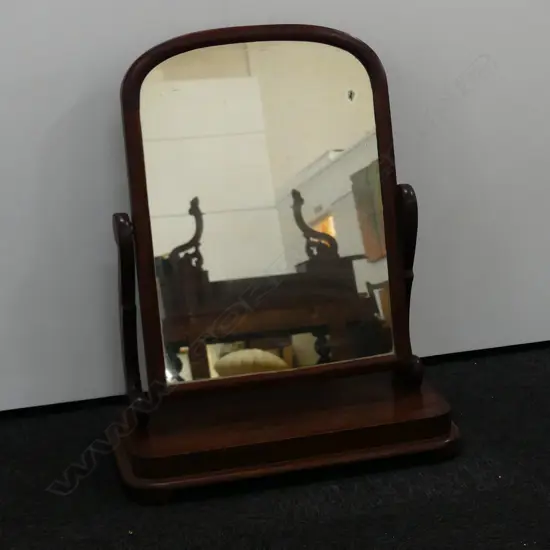 VICTORIAN MAHOGANY SWING MIRROR, DAMAGE TO ONE FOOT H. 880MM