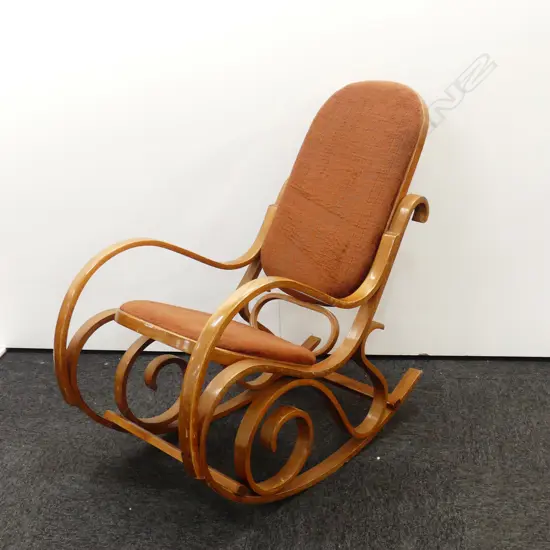 MODERN BENTWOOD ROCKER CHAIR