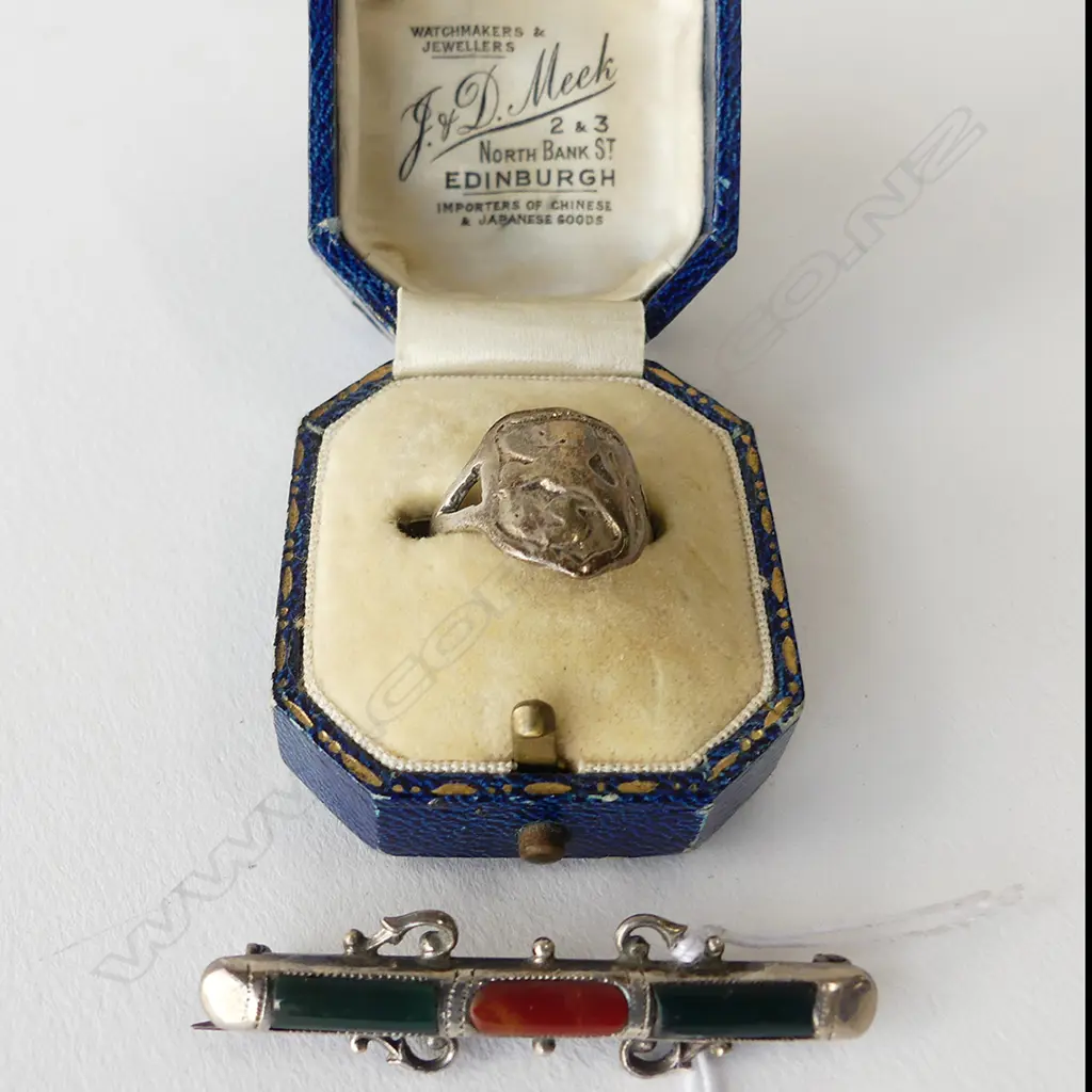 SCOTTISH SILVER/AGATE BROOCH & SCOTTISH RING Image 1++