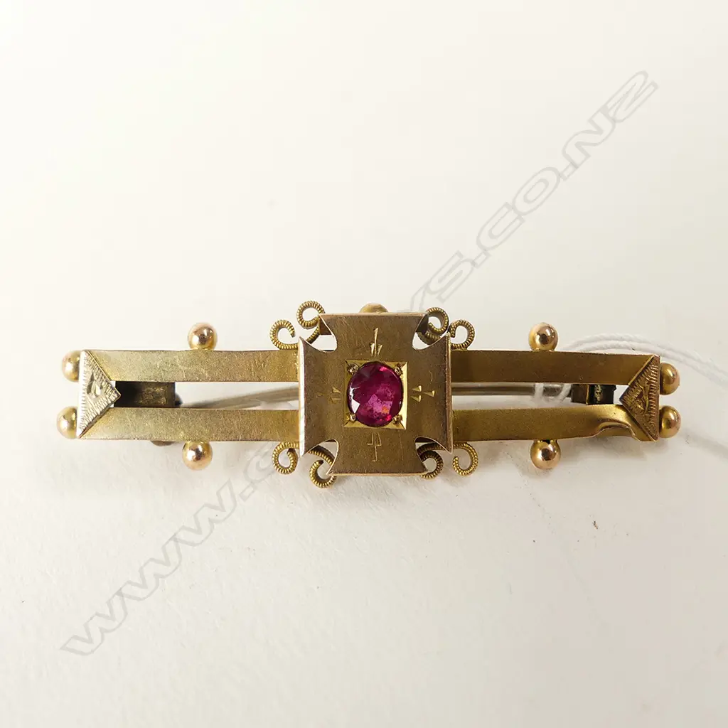 EDWARDIAN 9CT GOLD BAR BROOCH 3GM Image 1++