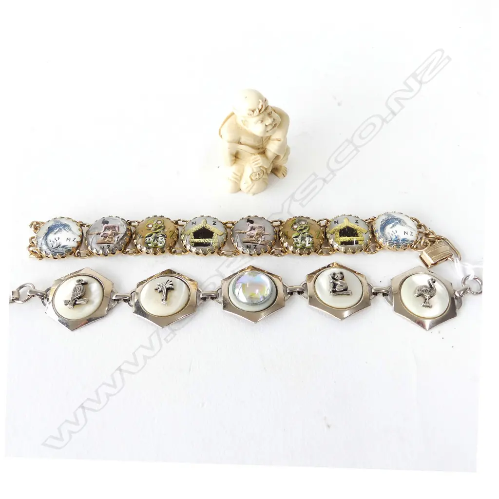 2 VINTAGE BRACELETS: NZ/AUSTRALIAN THEMED + NETSUKE FIG OF MAN Image 1++