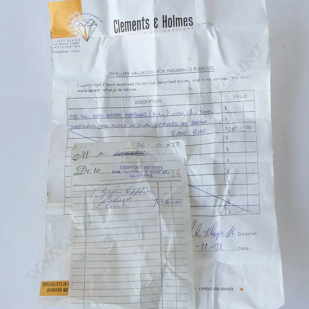 VINTAGE GREEN SAPPHIRE & SILVER RING. VALUATION AVAIL Image 1++