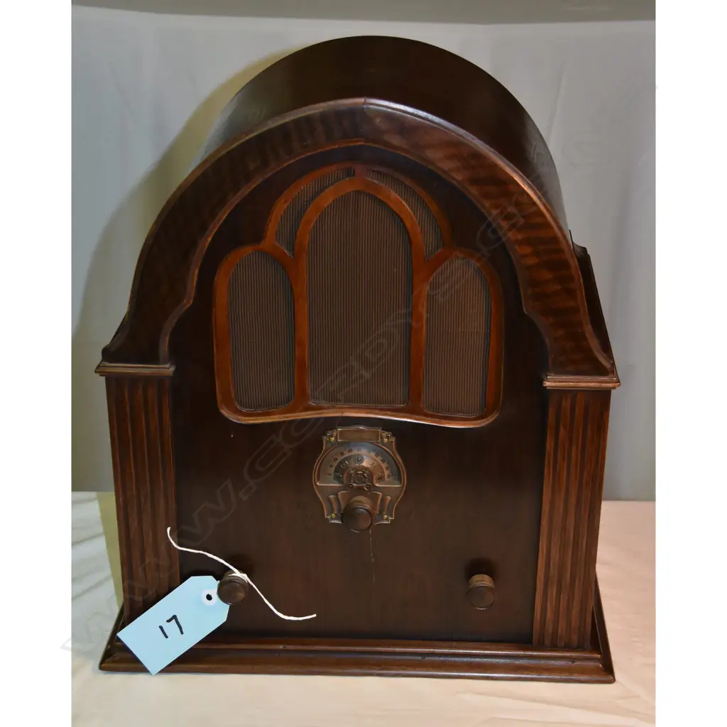 Model Minstrel, by ?, cathedral. H.490mm Image 1++