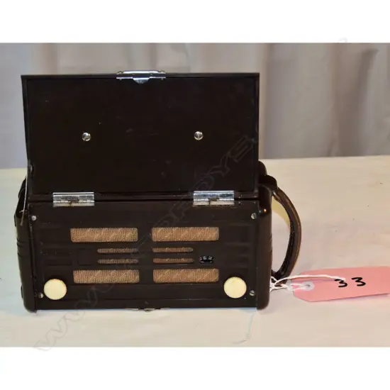 Model 450P, by HMV, brown bakelite. H.225mm