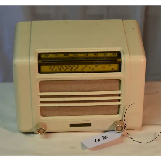 Model 519P, by Pacemaker, cream plastic. H.175mm