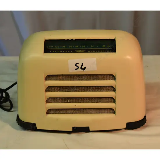 Model  ‘Toaster’, by Kolster Brandes, Cream, Plastic, FM Radio. H.175mm