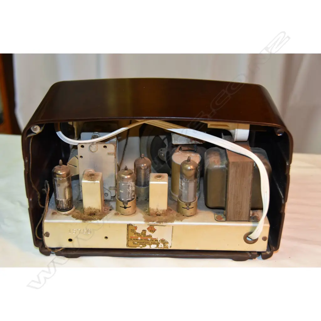 Model ?, by Skymaster, Brown, bakelite. H.175mm Image 1++