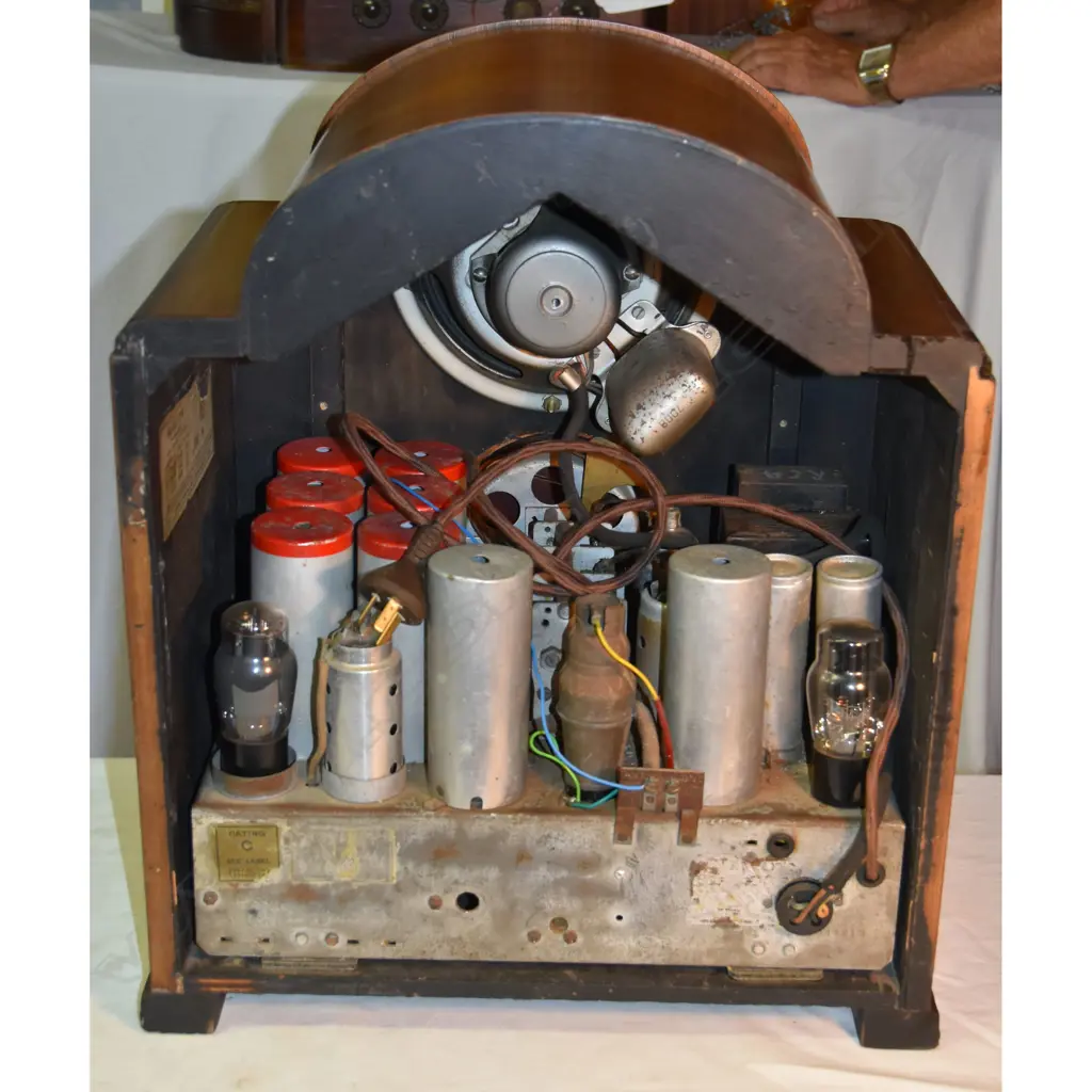 Model 128, by HMV, Wood. H.500mm Image 1++