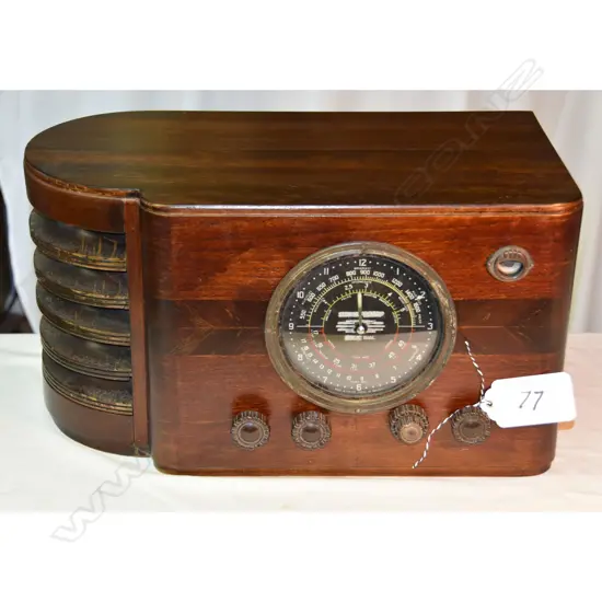 Model R146X, by Stewart Warner, wood. H.285mm