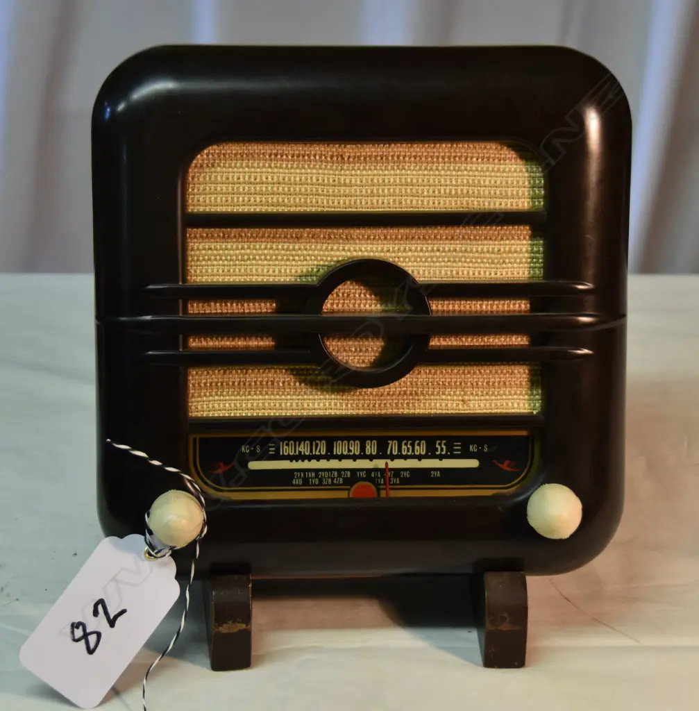 Model Ultimate ‘Hanging Horror’, by Radio (1936) Ltd , Brown. H.280mm Image 1++