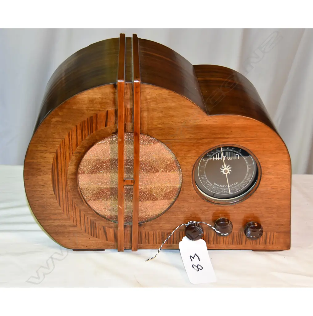 Model Broadcaster, by Haywin, wood. H.290mm Image 1++