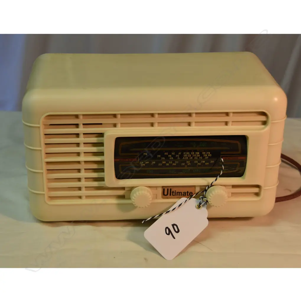 Model RCP, by Ultimate EKCO, Cream Bakelite. H.180mm Image 1++