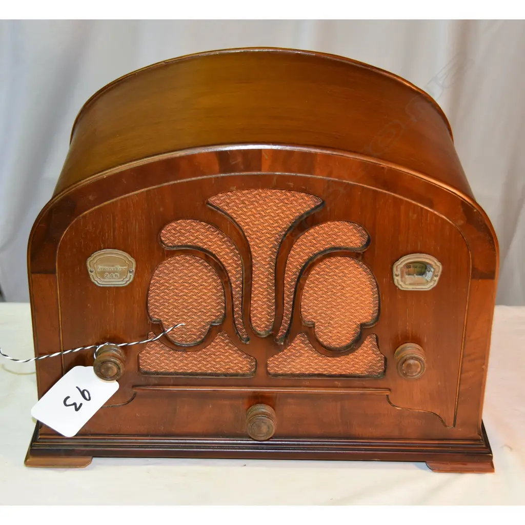 Model 246, by Atwater Kent, wood. H.300mm Image 1++