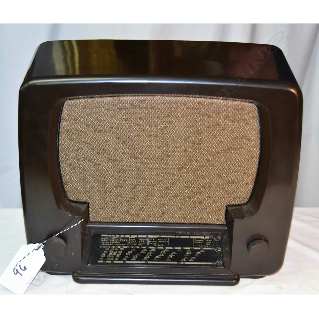 Model MAS2-34, by Mullard, brown bakelite. H.355mm Image 1++