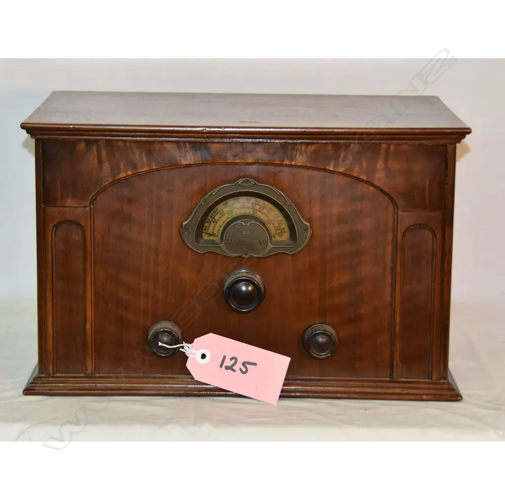 Model 93, by Atwater Kent, wood. H.260mm Image 1++