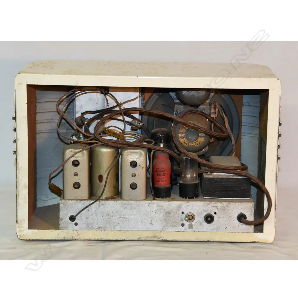 Model Ultimate, by Radio (1936) Ltd , Cream painted metal on wood.  H.270mm Image 1++