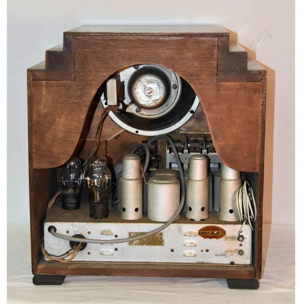 Model ?, by Kriesler, wood. H.465mm Image 1++