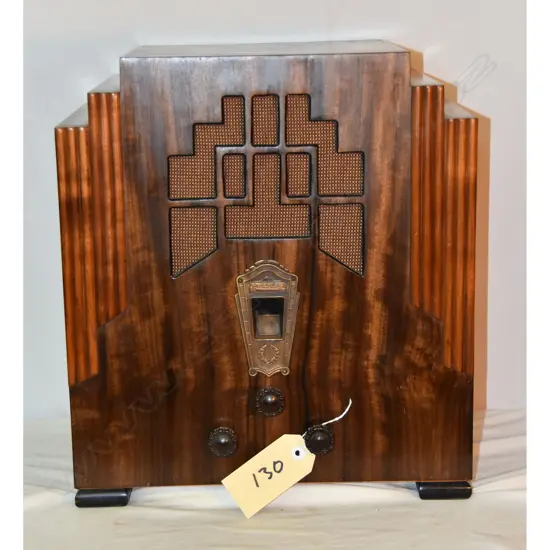 Model ?, by Kriesler, wood. H.465mm