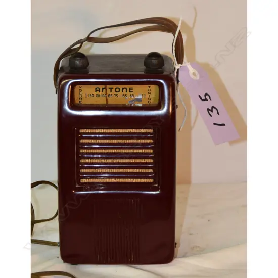 Model Antone portable, by ?, Bakelite. H.220mm