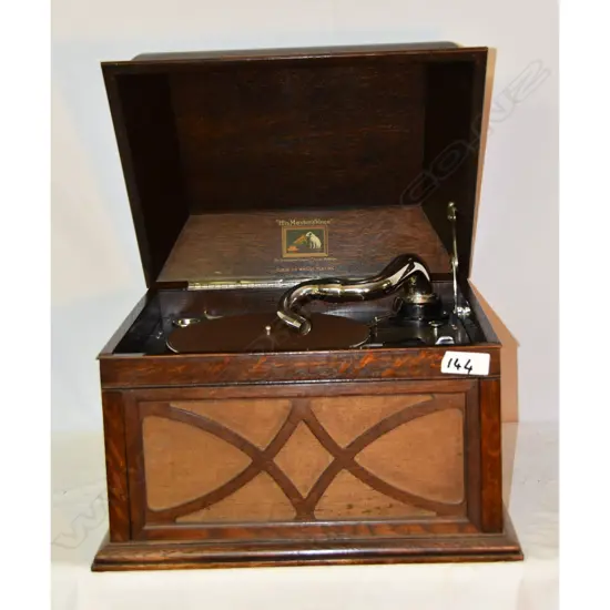 Model gramophone, by His Master’s Voice, Missing Pickup Head. H.330mm