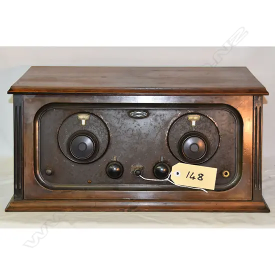 Model RB695, by Splitdorf, wood. H.250mm