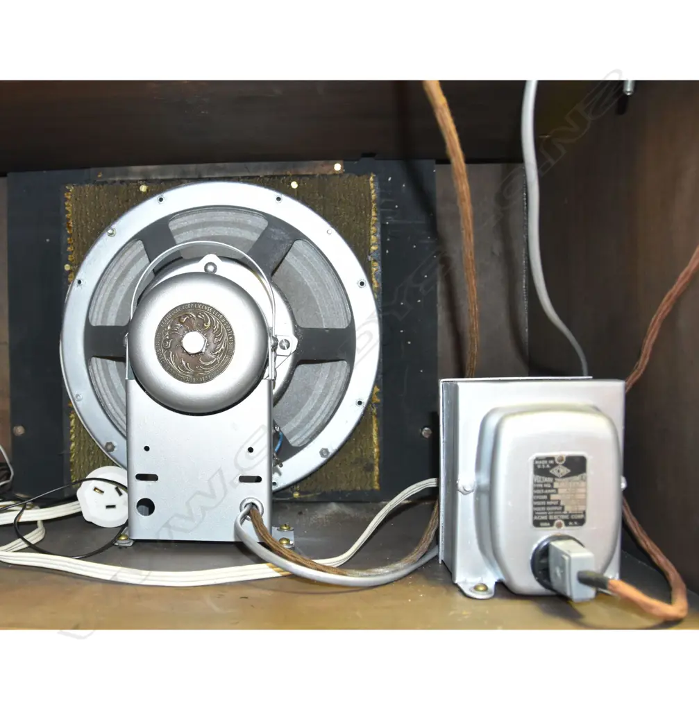 Model '9 in-line’, by Gulbransen, console. H.1165mm Image 1++