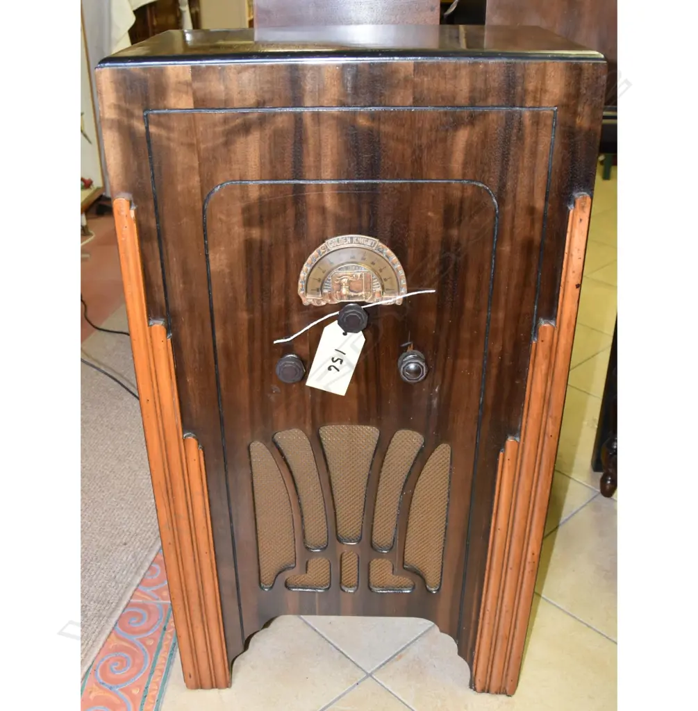 Model Golden Knight, by Radio (1936) Ltd , console. H.910mm Image 1++