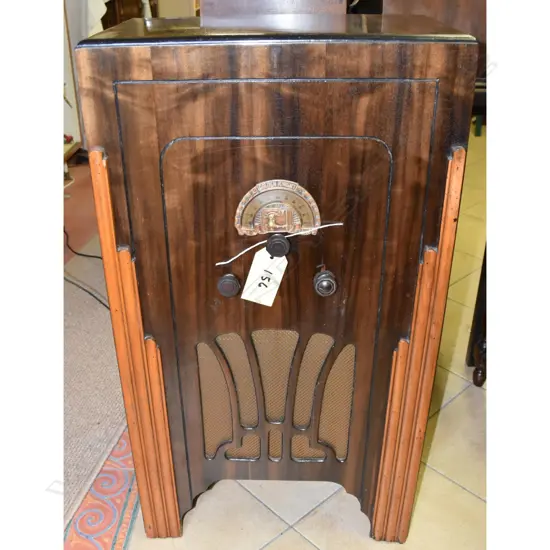 Model Golden Knight, by Radio (1936) Ltd , console. H.910mm