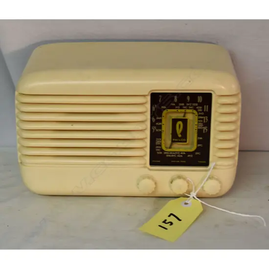 Model Alabama, by Philco, Cream plastic. H.180mm