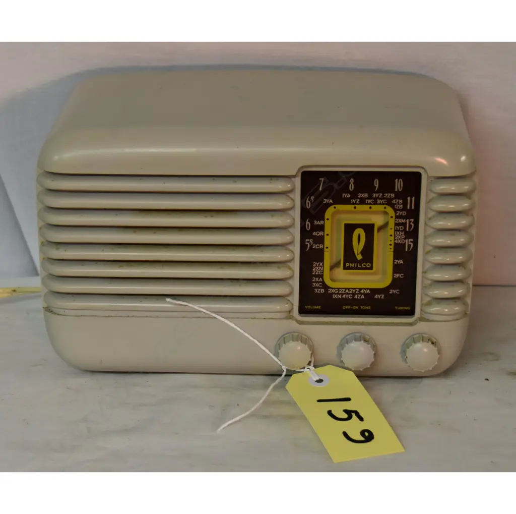 Model Alabama, by Philco, Grey or Shitty White. H.175mm Image 1++