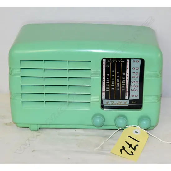 Model Colt, by Bell, Green. H.175mm