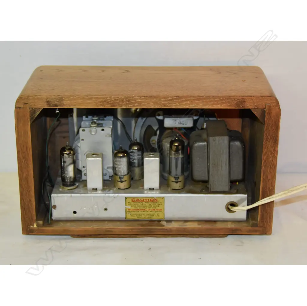 Model Planet (Colt), by Bell, Wood. H.195mm Image 1++