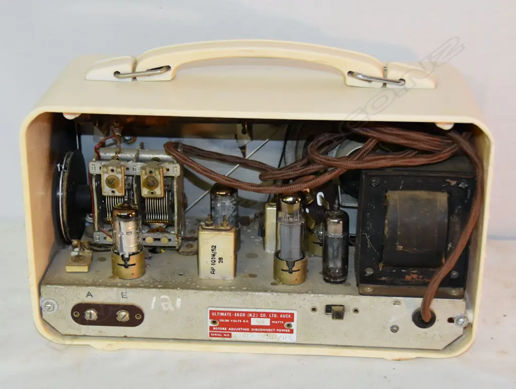 Model Ultimate RCP, by Ultimate-EKCO (NZ), White. H.200mm Image 1++