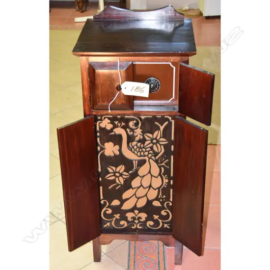 Model Radio with horn speaker, by ?, wood. H.920mm