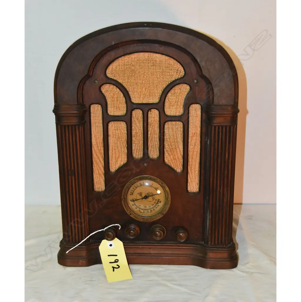 Model 206, by Atwater Kent, Cathedral. H.455mm Image 1++