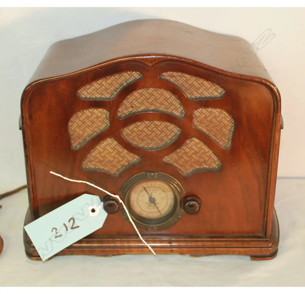 Model ?, by Emerson, wood. H.260mm Image 1++